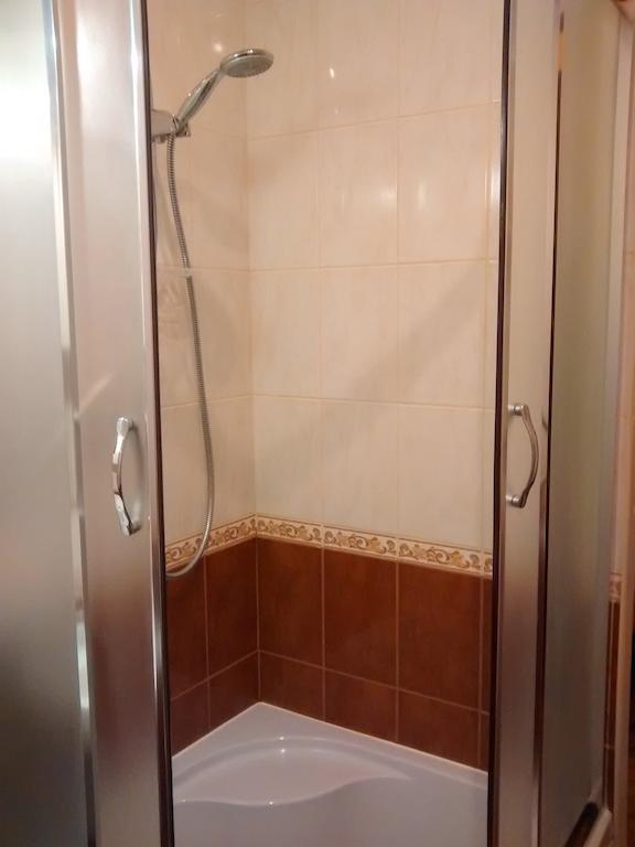 Voyager Hostel Lviv Buitenkant foto