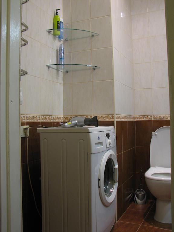 Voyager Hostel Lviv Buitenkant foto
